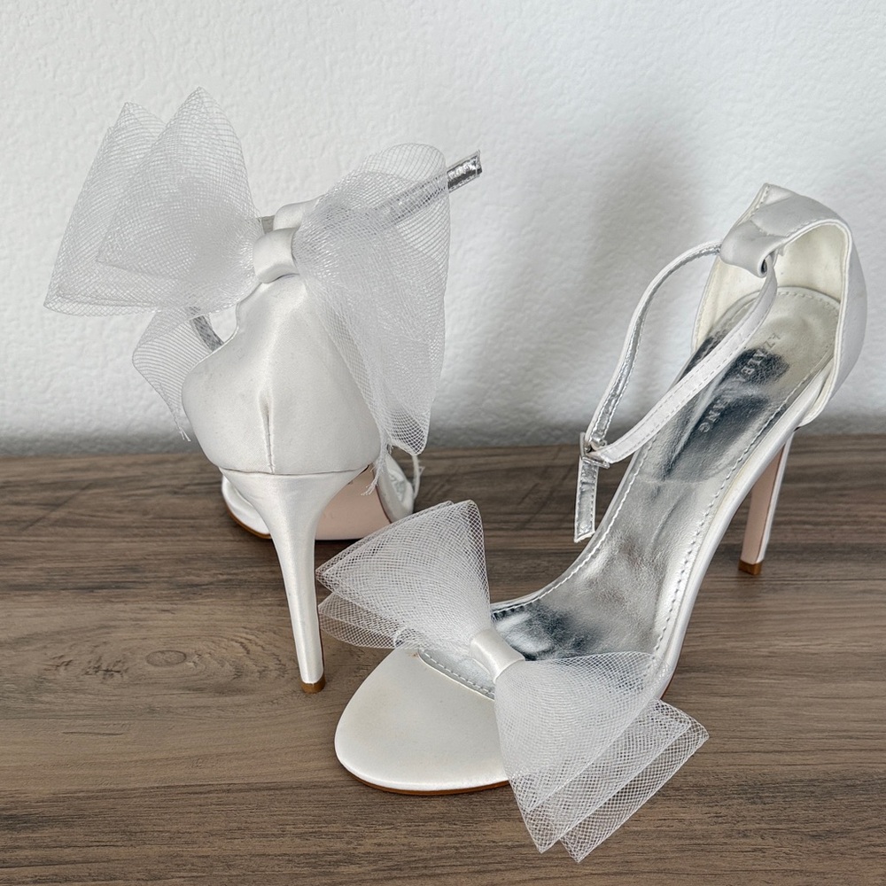 Alexander Wang White Heels with Mesh Bow